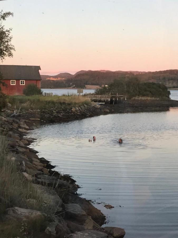 Saga, Unikt Badehotell Med 5 Rom, Sauna Og Badebrygge - Inderoy Hotel *