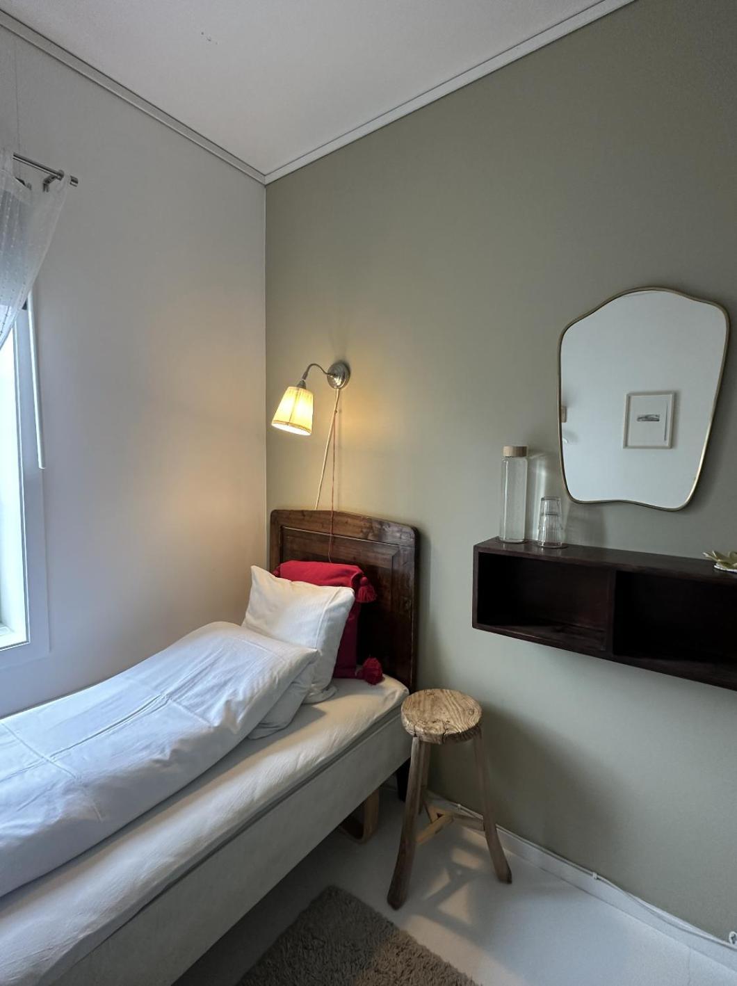 Saga, Unikt Badehotell Med 5 Rom, Sauna Og Badebrygge - Inderoy Hotel Straumen (Nord-Trondelag)