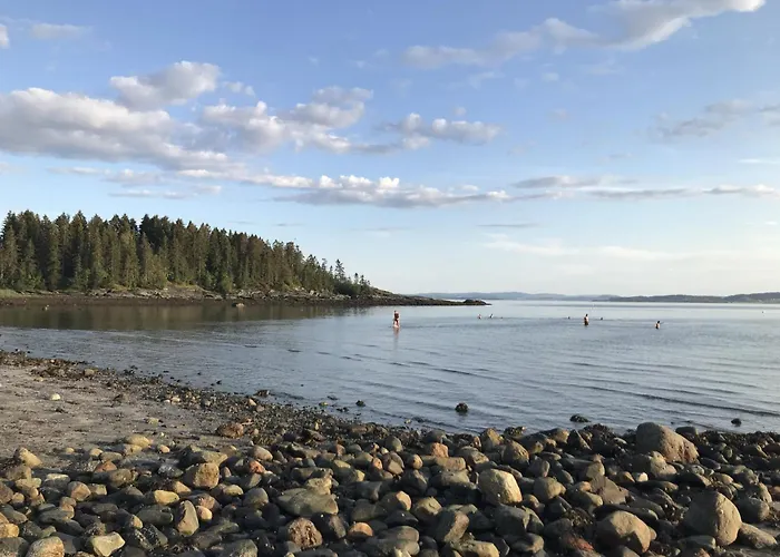 Saga, Unikt Badehotell Med 5 Rom, Sauna Og Badebrygge - Inderoy