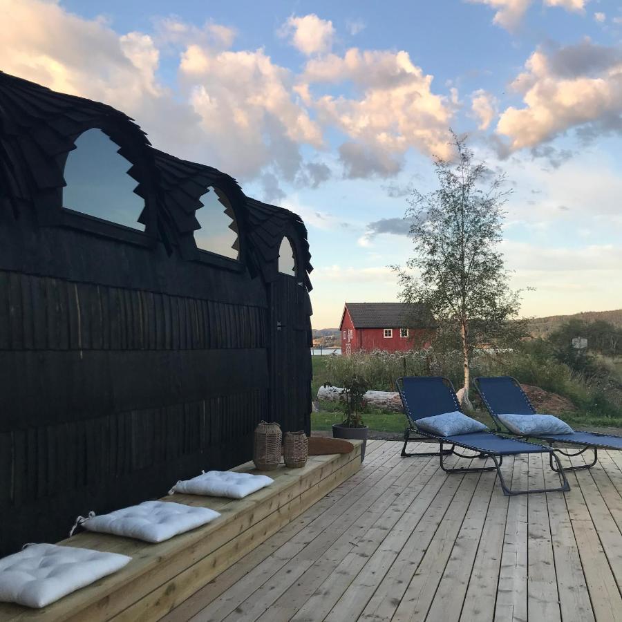 Saga, Unikt Badehotell Med 5 Rom, Sauna Og Badebrygge - Inderoy