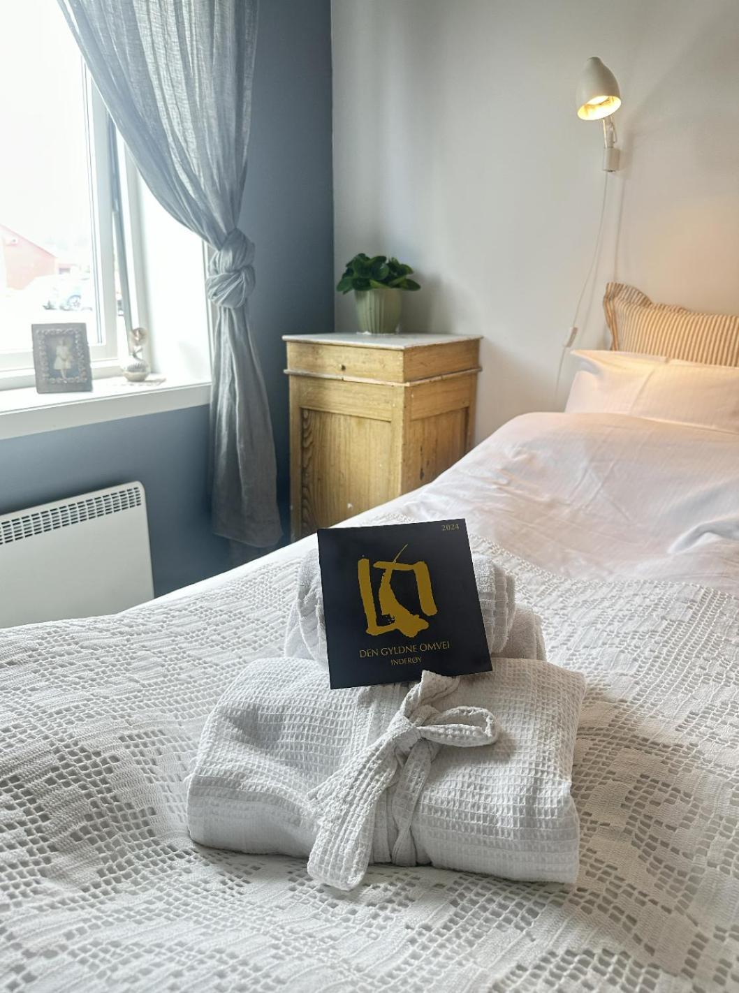 Saga, Unikt Badehotell Med 5 Rom, Sauna Og Badebrygge - Inderoy Hotel Straumen (Nord-Trondelag)