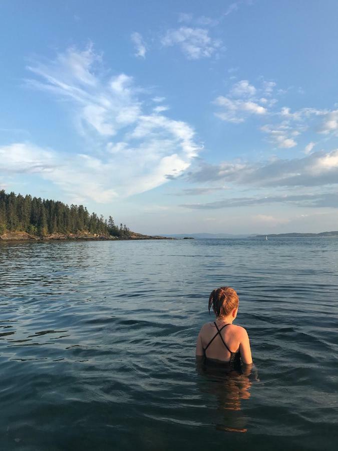 Hotel Saga, Unikt Badehotell Med 5 Rom, Sauna Og Badebrygge - Inderoy